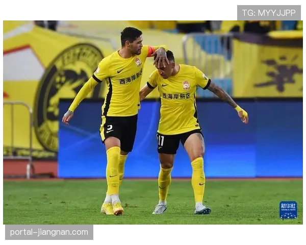 埃朱马后防盯人不紧 青岛海牛中卫防守专注度有待提升